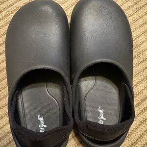 *SOLD Kids Black Slippers